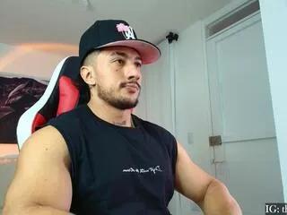 nikolay_lisin from Flirt4Free is Freechat