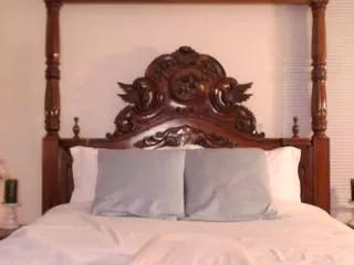 nina_milani from Flirt4Free