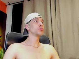 noah_brigth from Flirt4Free is Freechat