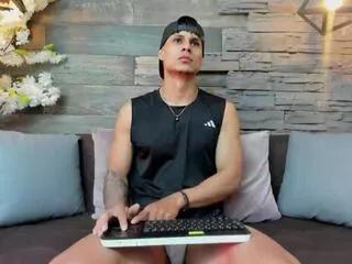 noah_hunther from Flirt4Free is Freechat