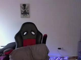 Oliveer_park from Flirt4Free