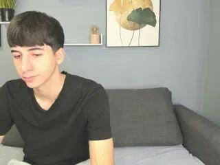 Quentin_blake from Flirt4Free