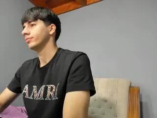 Quentin_blake from Flirt4Free