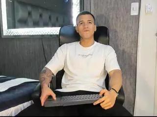 rocco_santos from Flirt4Free is Freechat