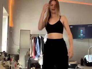 rosia_ehiginator from Flirt4Free is Freechat