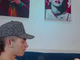 ryan_millerr from Flirt4Free is Freechat