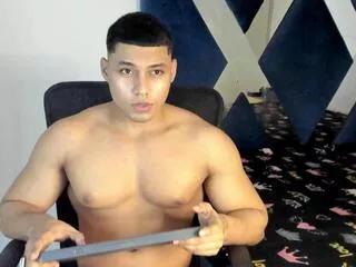 ryann_matthew from Flirt4Free is Freechat