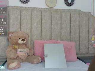 samy_lovee from Flirt4Free is Freechat