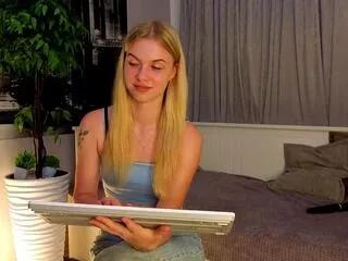 stesha_blond from Flirt4Free is Freechat