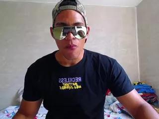 teddy_fit from Flirt4Free