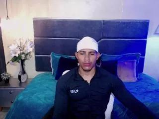 teddy_fit from Flirt4Free