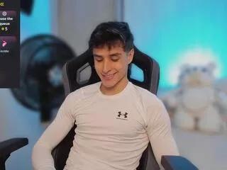 thom_klein from Flirt4Free is Freechat