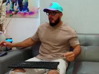 Titan_max from Flirt4Free
