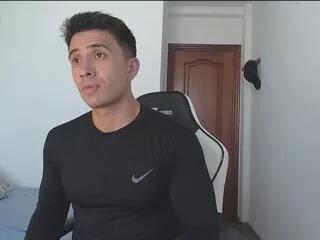tom_lust from Flirt4Free is Freechat