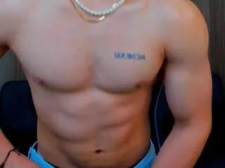valentino_rosse from Flirt4Free is Freechat