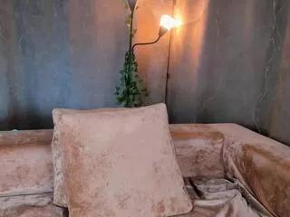 verona_crosier from Flirt4Free is Freechat