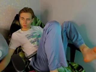 william_q from Flirt4Free is Freechat