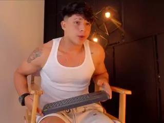 williams_launther from Flirt4Free