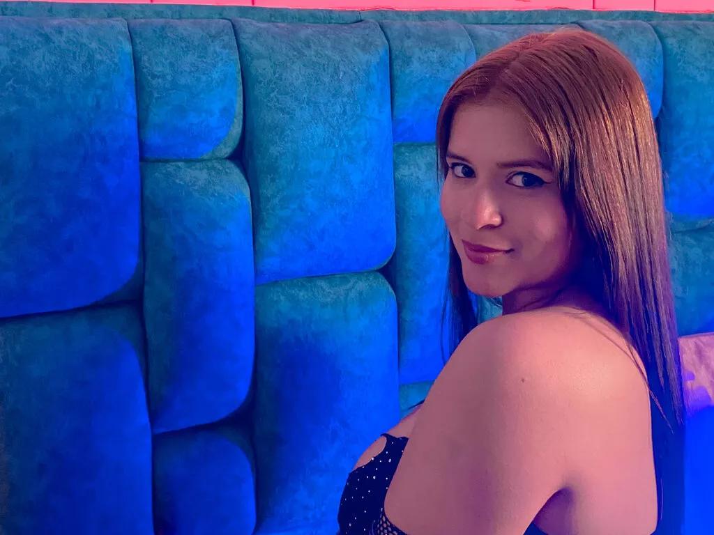 AlissoWeir from LiveJasmin is Freechat