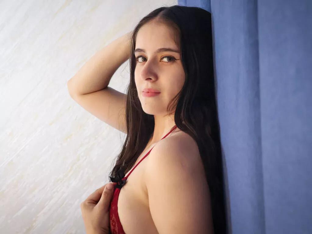 AmelieRosseau from LiveJasmin is Freechat