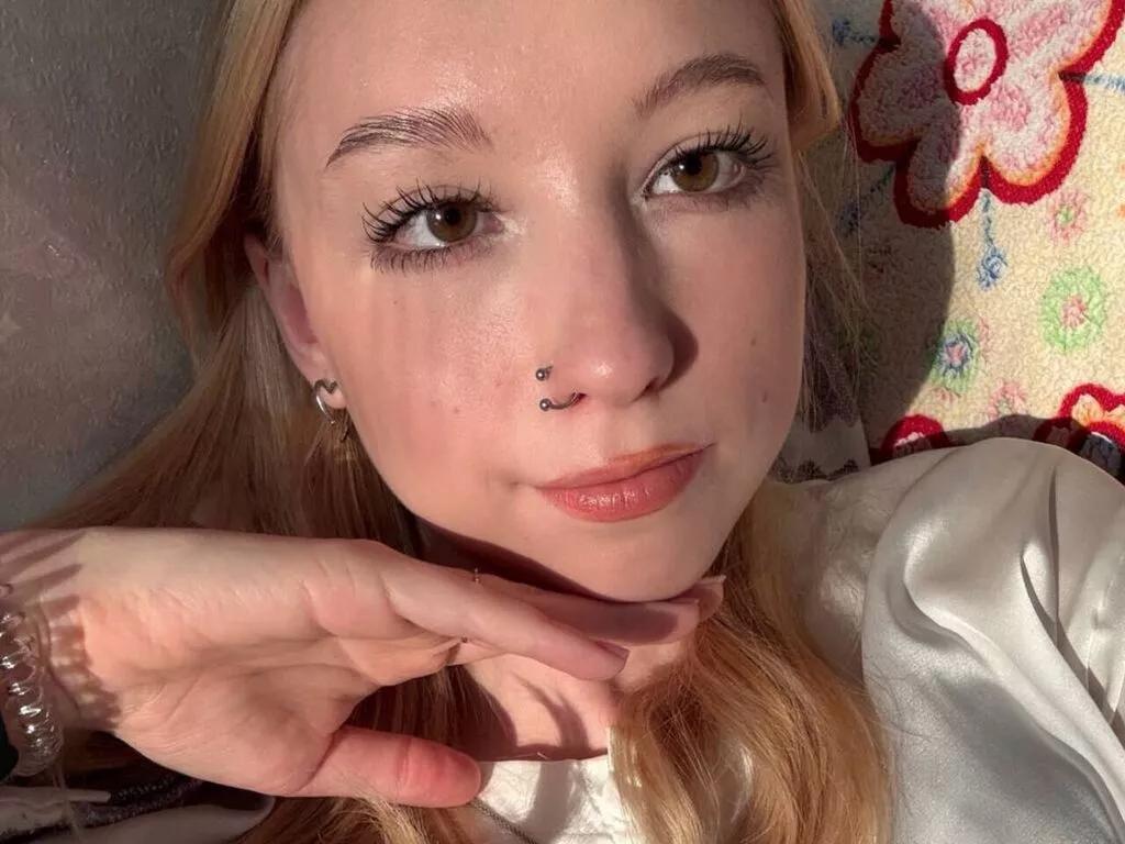 AnnLark from LiveJasmin is Freechat