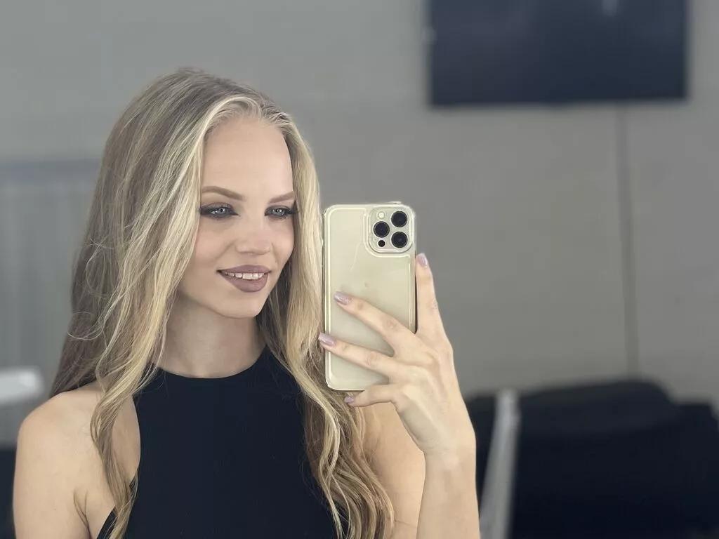 ArinaRis from LiveJasmin is Freechat