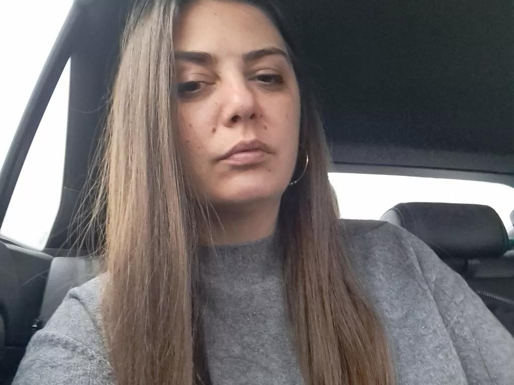 AryaMalone from LiveJasmin is Freechat