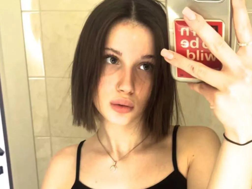 AsaCrystal from LiveJasmin is Freechat