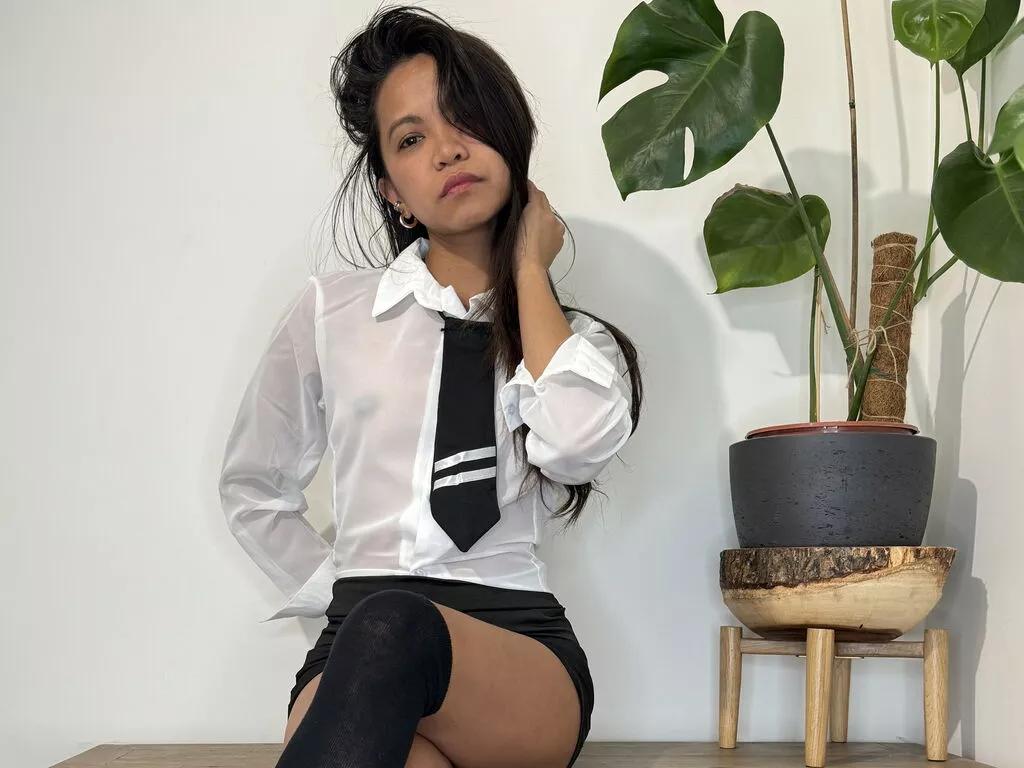AurieCruz from LiveJasmin is Freechat