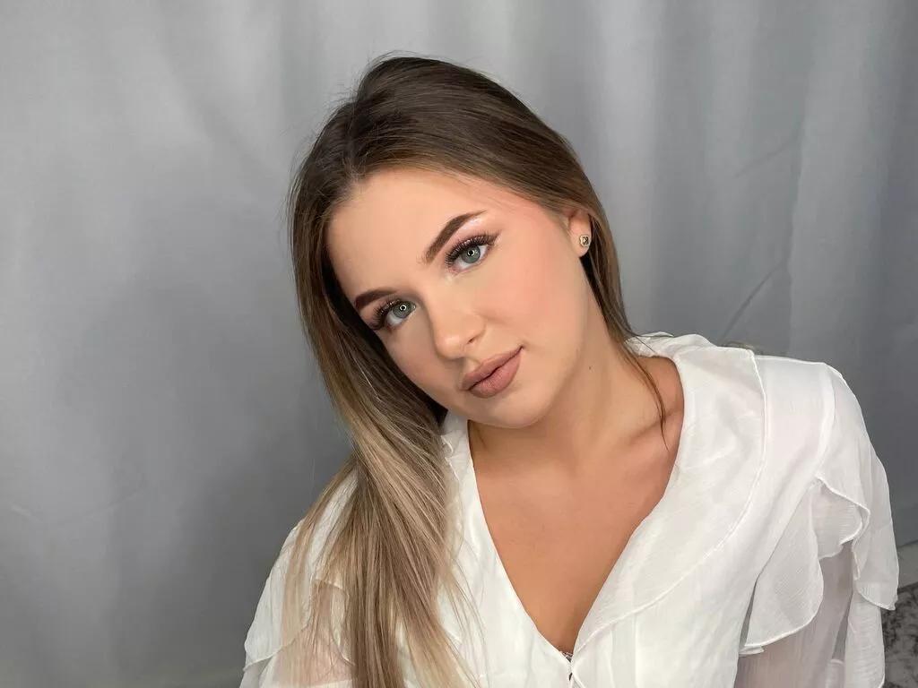 BeliaPuliafico from LiveJasmin is Freechat