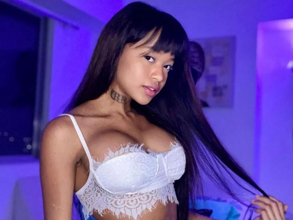 BellaBloom from LiveJasmin is Freechat