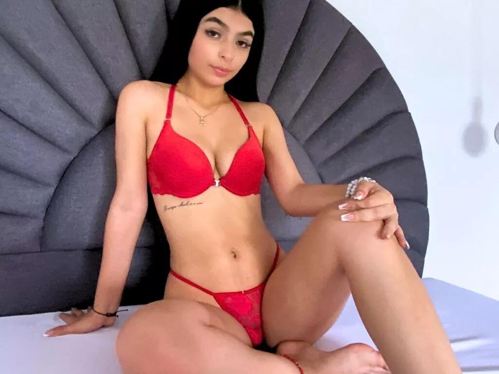 BellaWood from LiveJasmin is Freechat