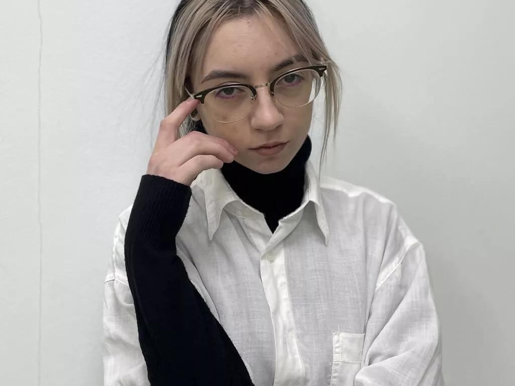 BonnieBreed from LiveJasmin is Group
