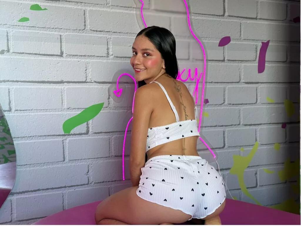 CamilaMende from LiveJasmin is Private