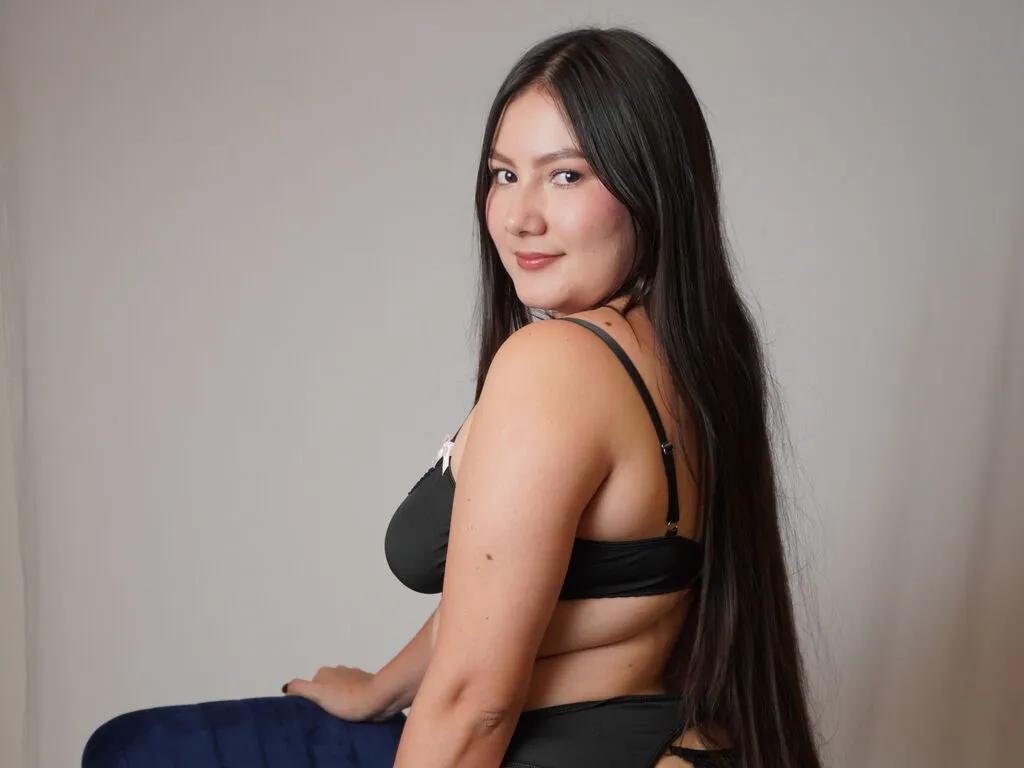 CamilaNoir from LiveJasmin