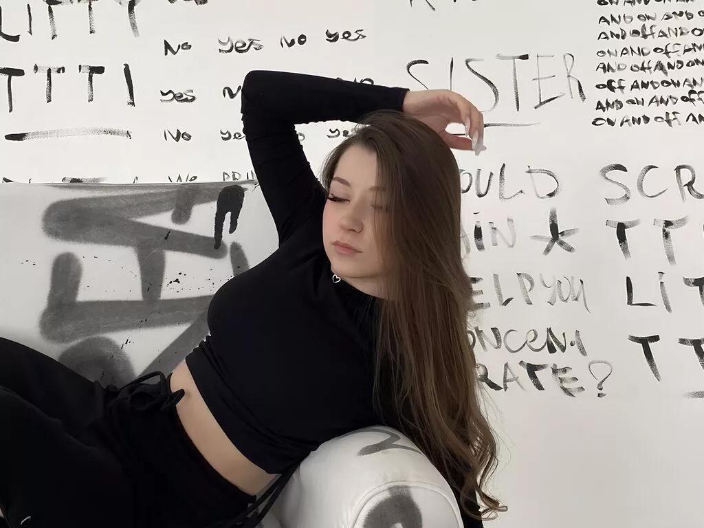 CharlotteVivi from LiveJasmin is Freechat