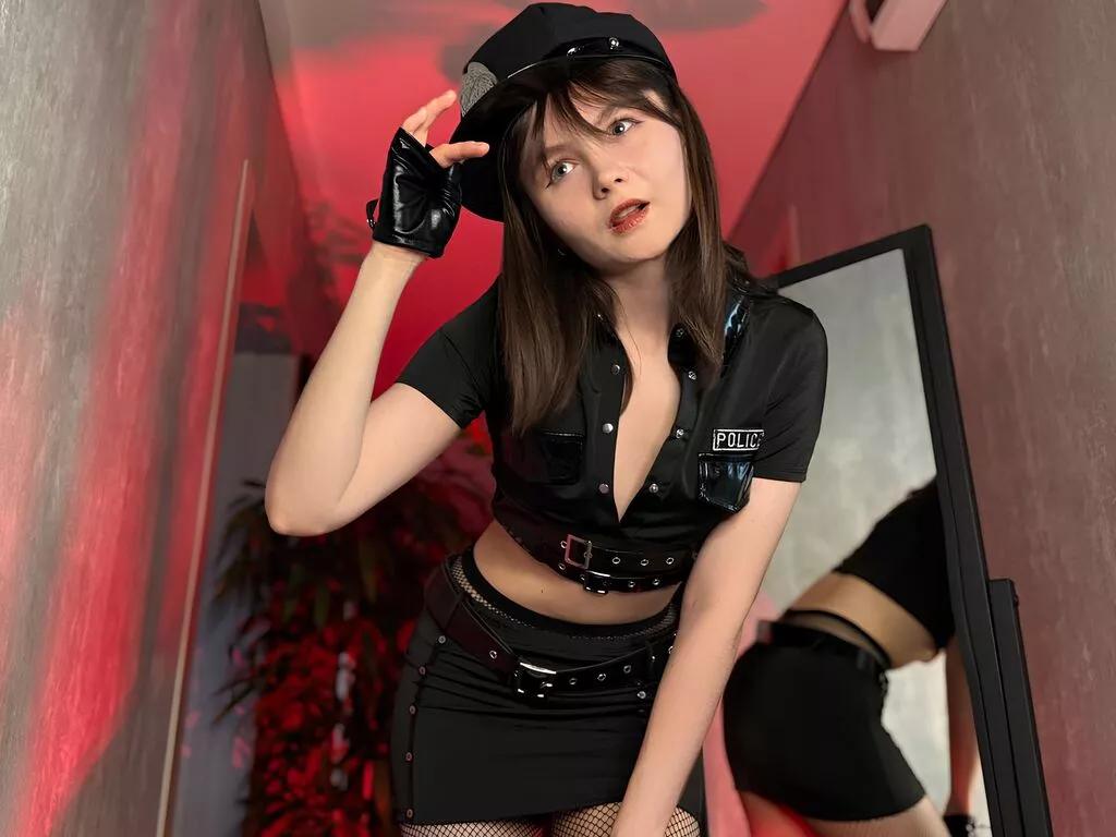 CirillaRiannon from LiveJasmin