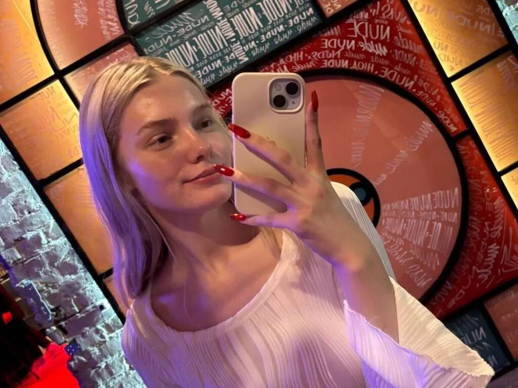 EleneAxley from LiveJasmin is Freechat