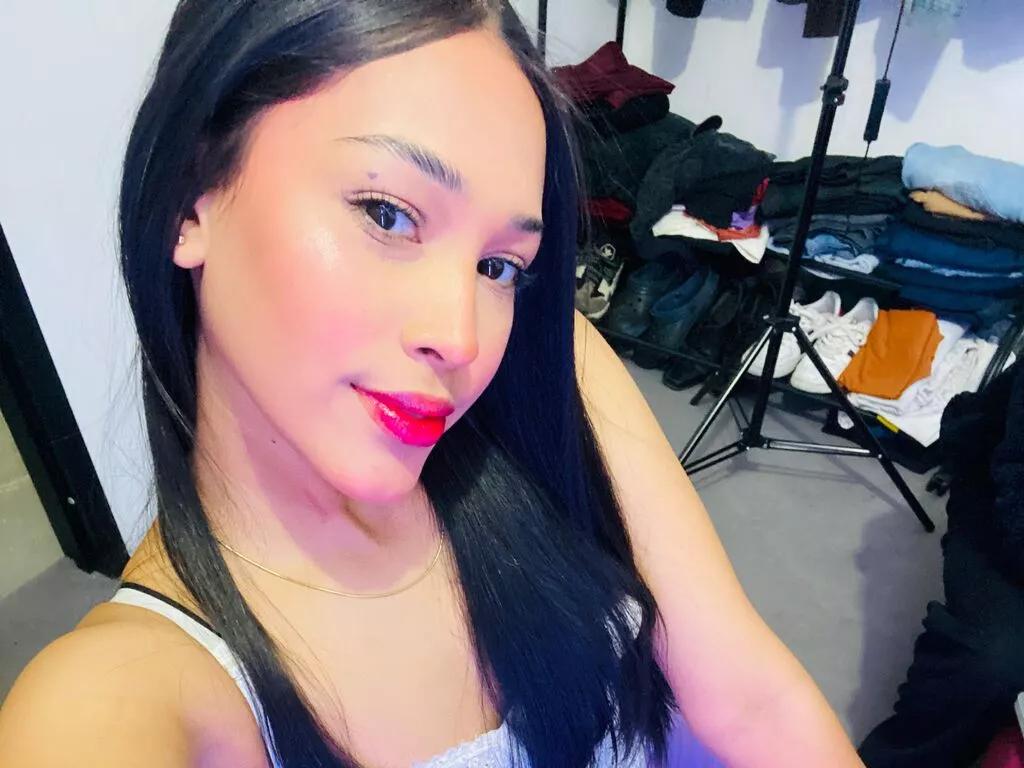 ElythraQueen from LiveJasmin is Freechat