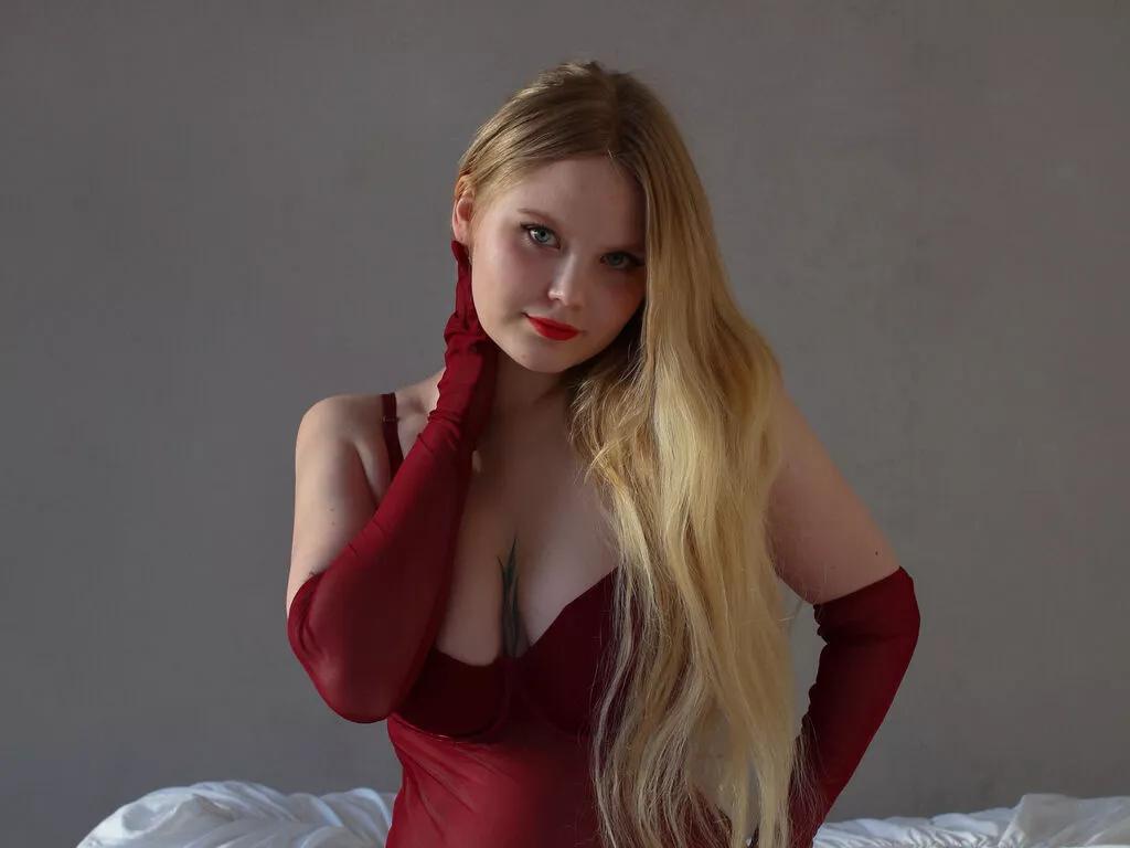 EssieeFanning from LiveJasmin is Freechat