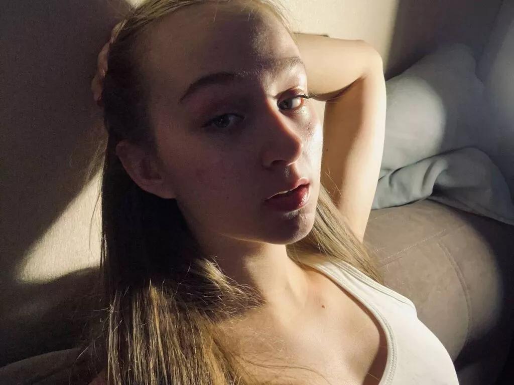 EunaSantamaria from LiveJasmin is Freechat