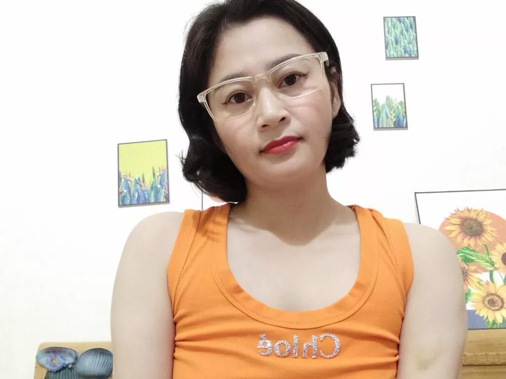 HueRina from LiveJasmin is Freechat