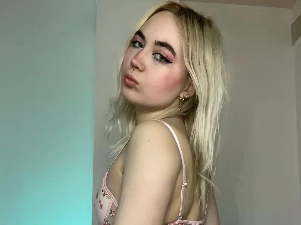 IriskaMini from LiveJasmin is Freechat