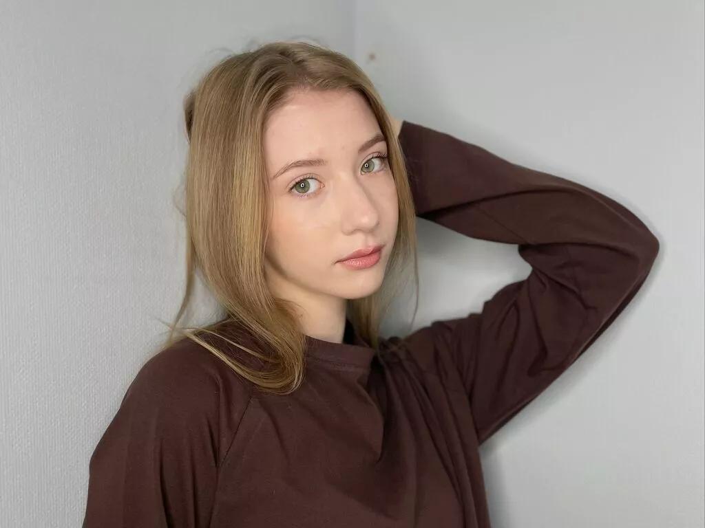 JulianaDarter from LiveJasmin is Freechat