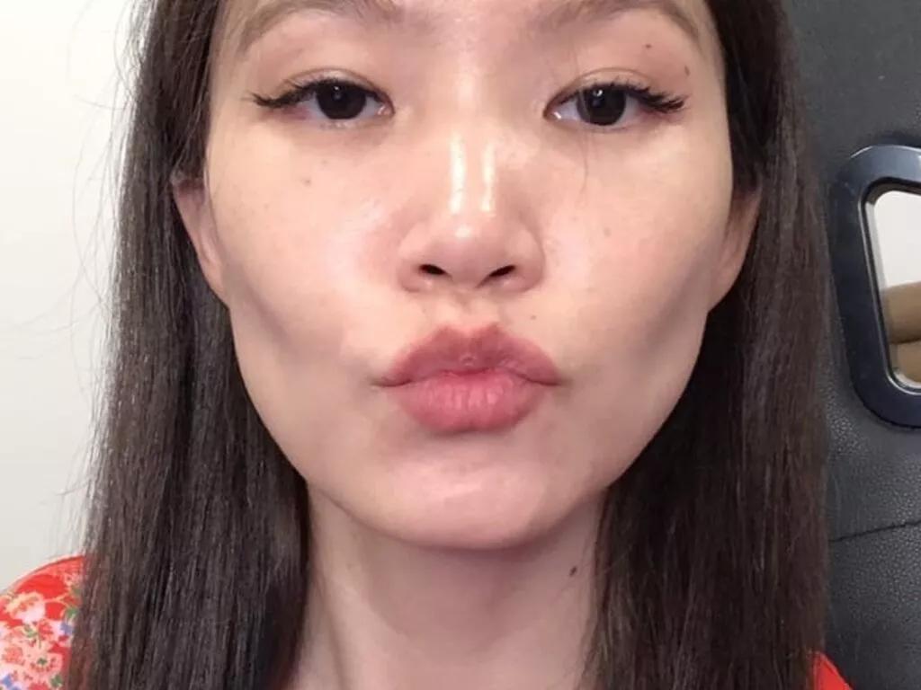 KiraMinxy from LiveJasmin is Freechat