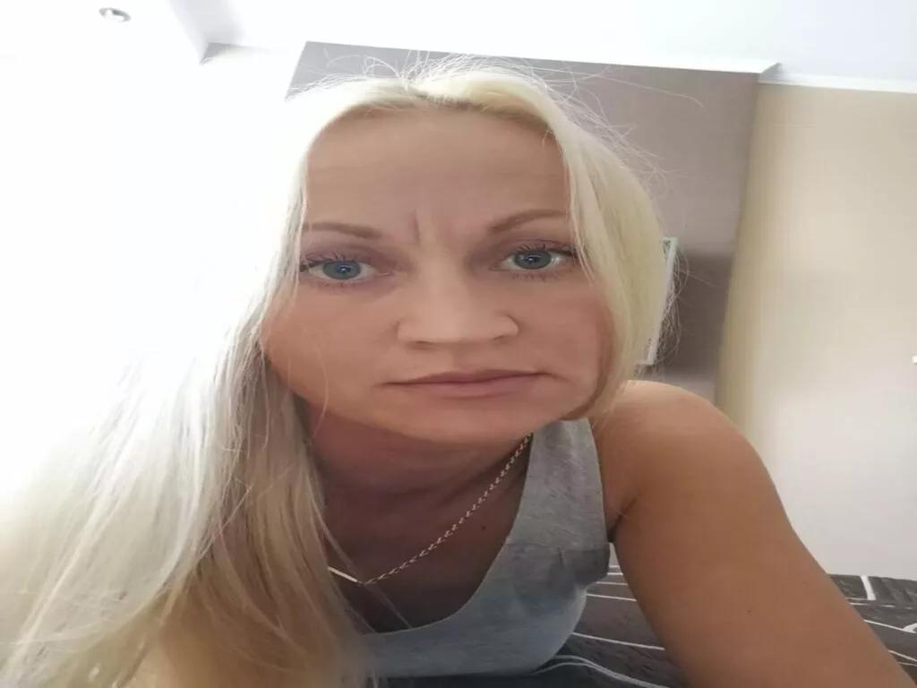 KiraSune from LiveJasmin is Freechat
