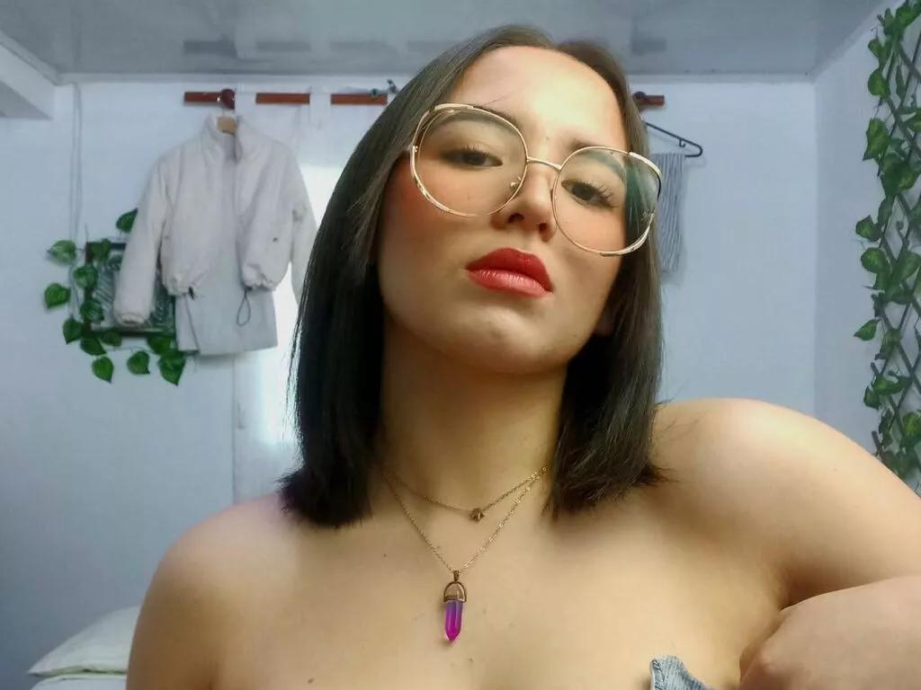 KittyLuz from LiveJasmin is Freechat