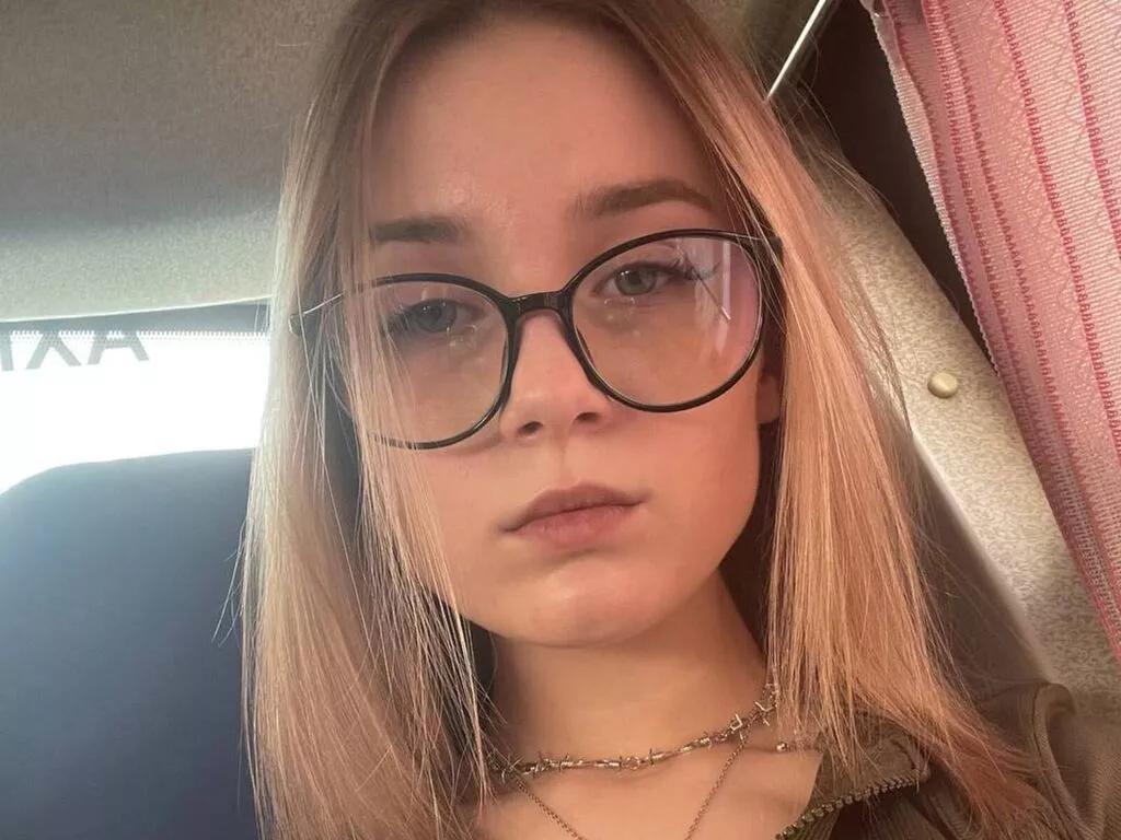 KristenMooren from LiveJasmin is Freechat