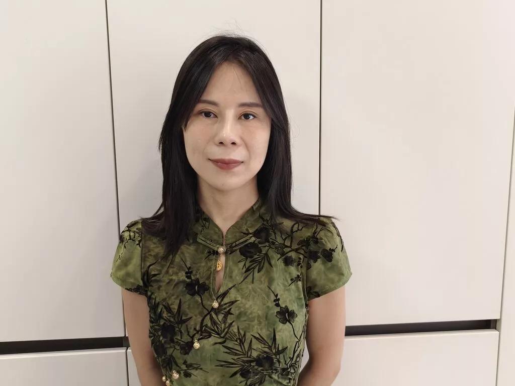 LIlySelina from LiveJasmin is Freechat