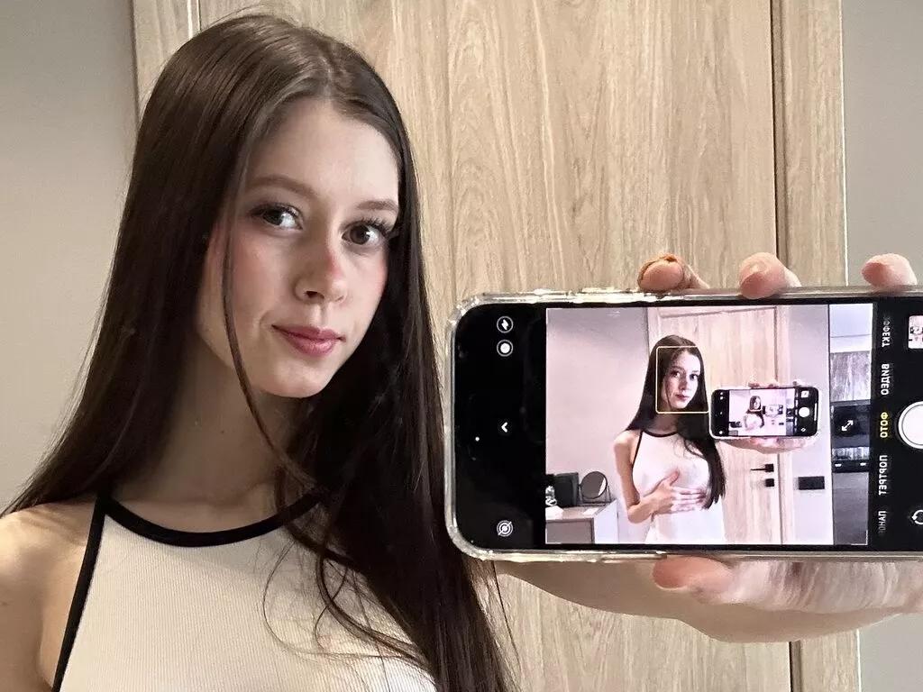 MelissaMelis from LiveJasmin is Freechat